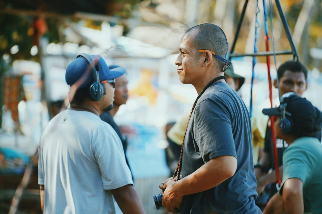 film director on set directing actors
